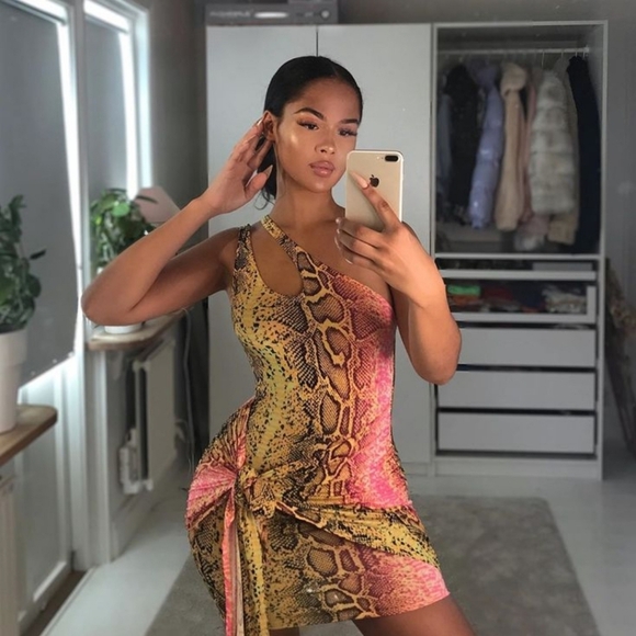 Fashion Nova One Shoulder Snake Skin Dress Size Medium - Picture 2 of 5